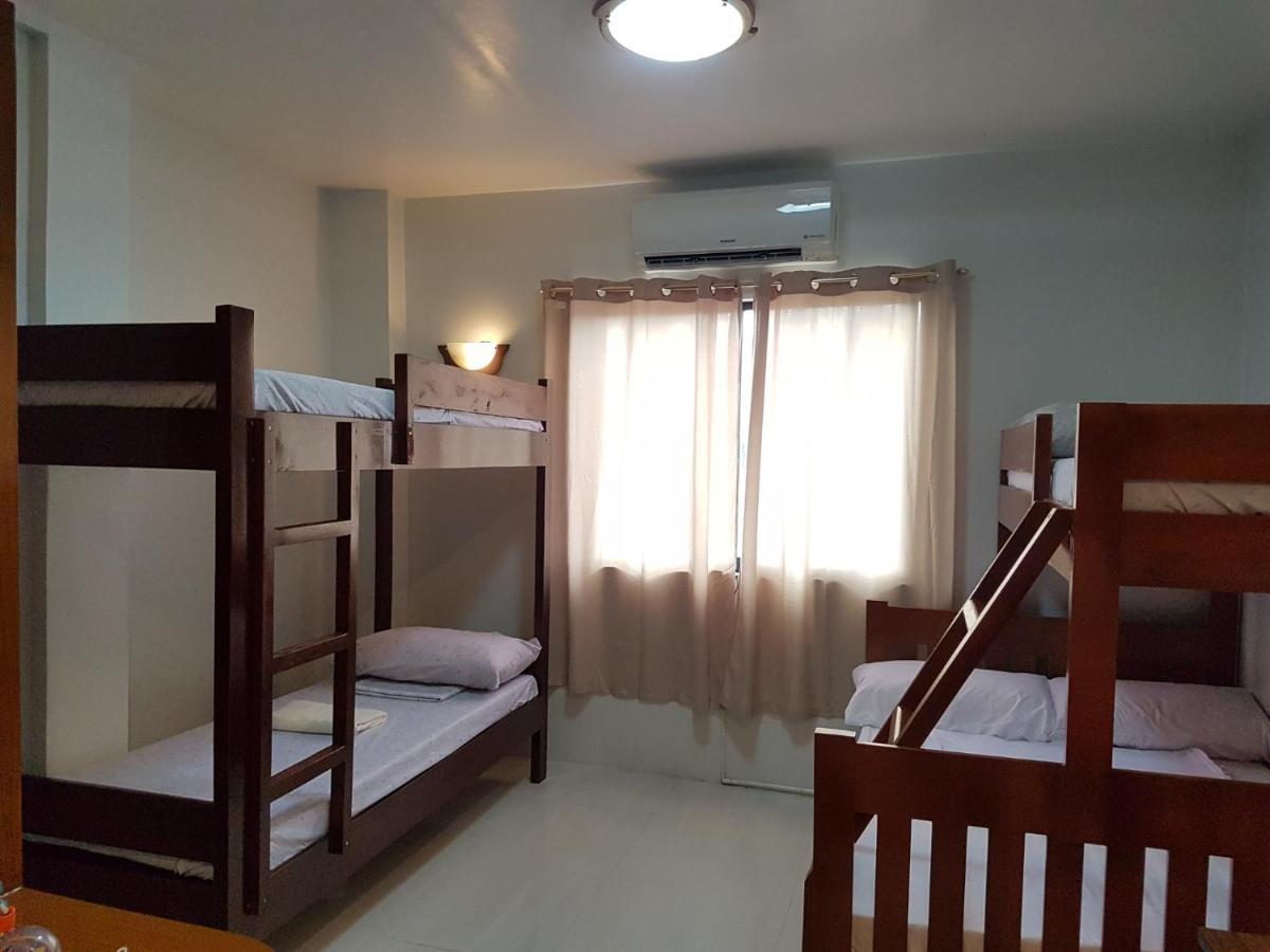 הוסטל Dumaguete City Lufian Dormitel מראה חיצוני תמונה